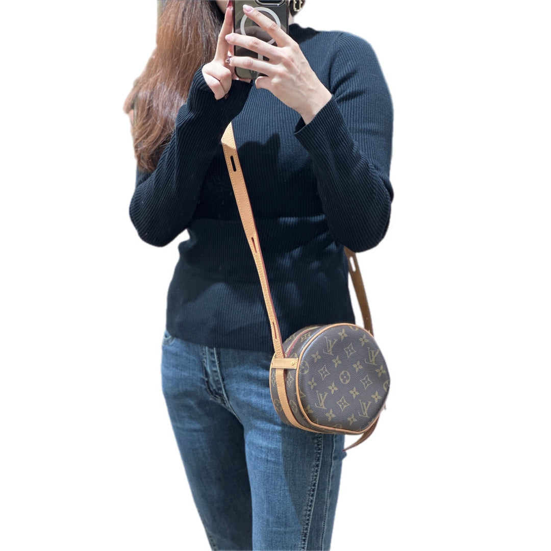 Louis Vuitton Boîte Chapeau Small Monogram