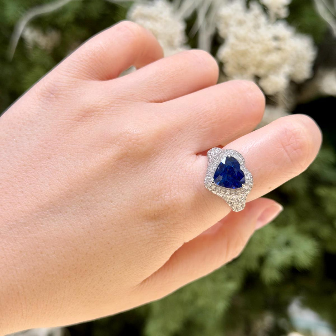 Natural Blue Sapphire Ring D3.50ct d1.77ct 18K, Sri Lanke GUILD Royal Blue