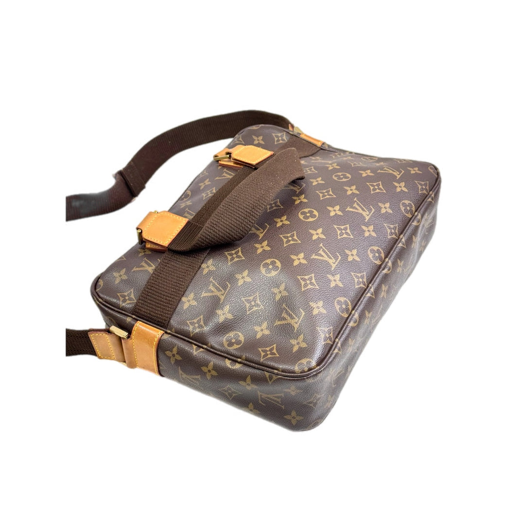 Louis Vuitton Sac Bosphore Bag