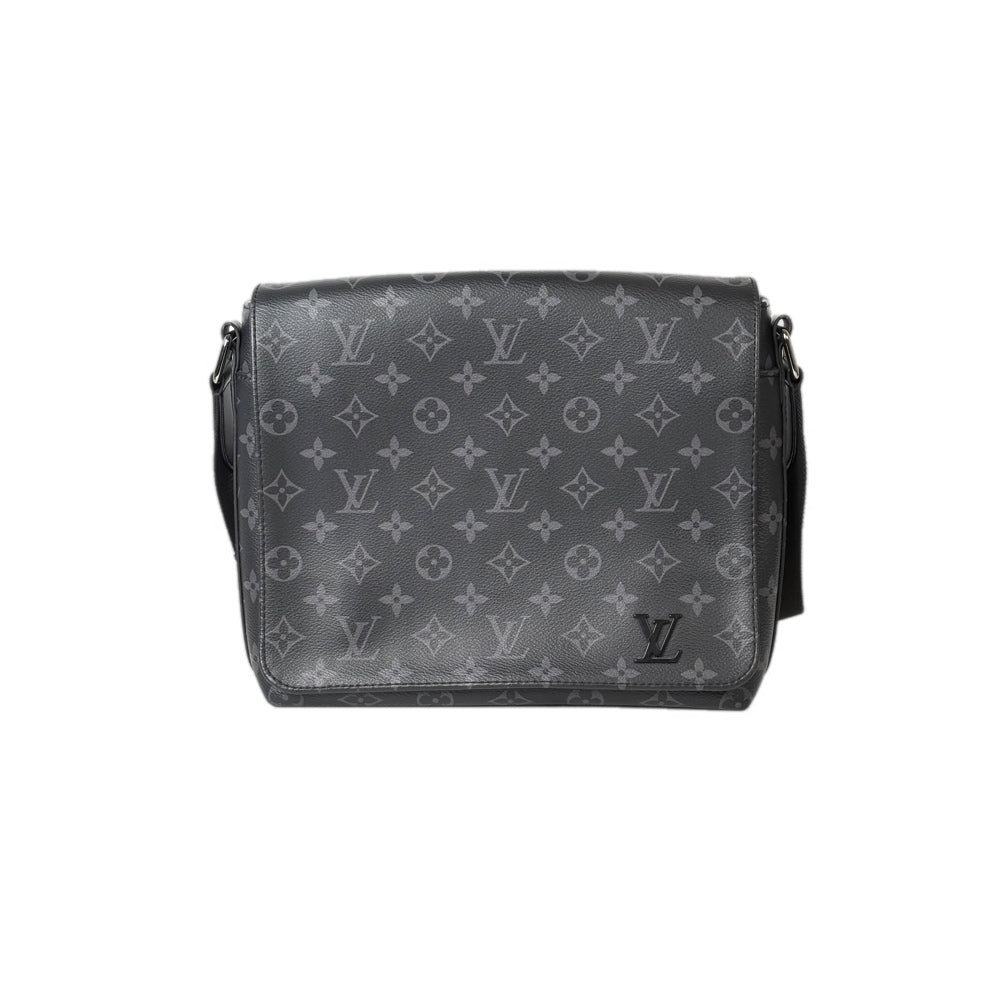 Louis Vuitton Men’s District PM Monogram Bag