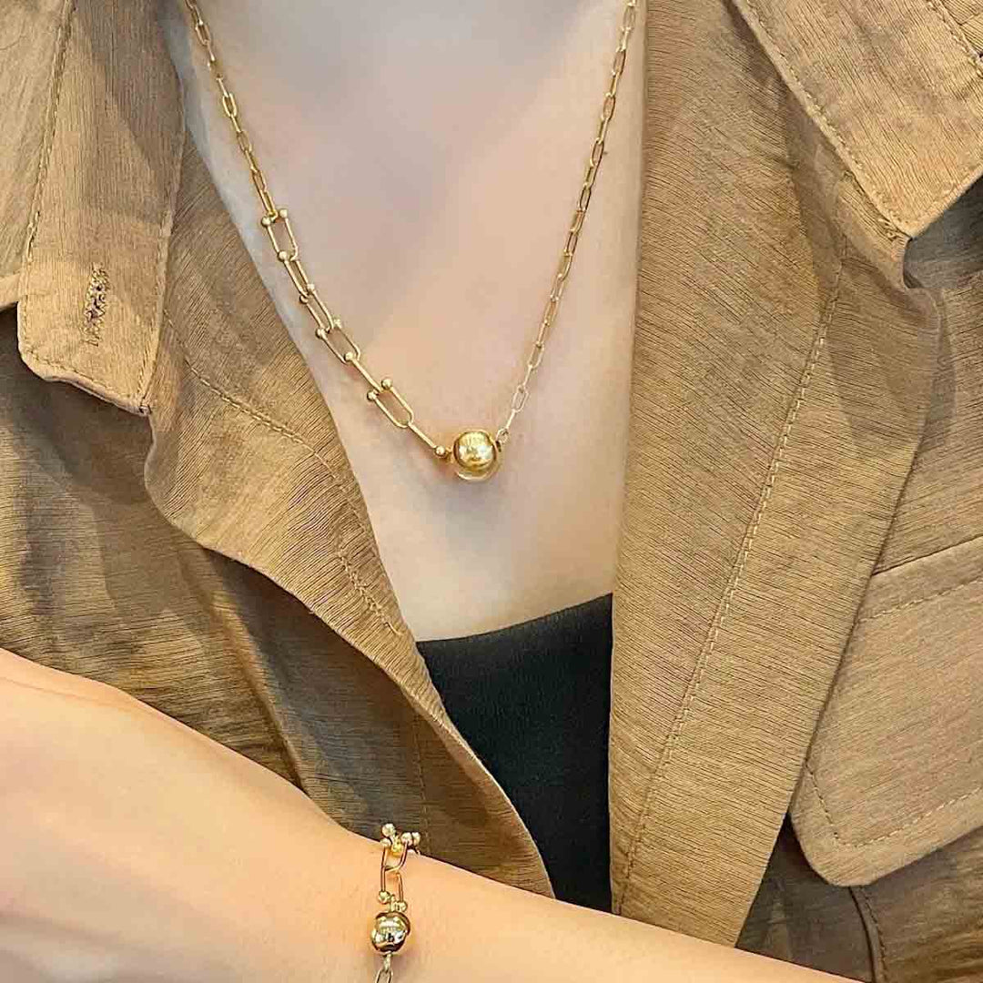 Plain 18k Yellow Gold Ball Necklace