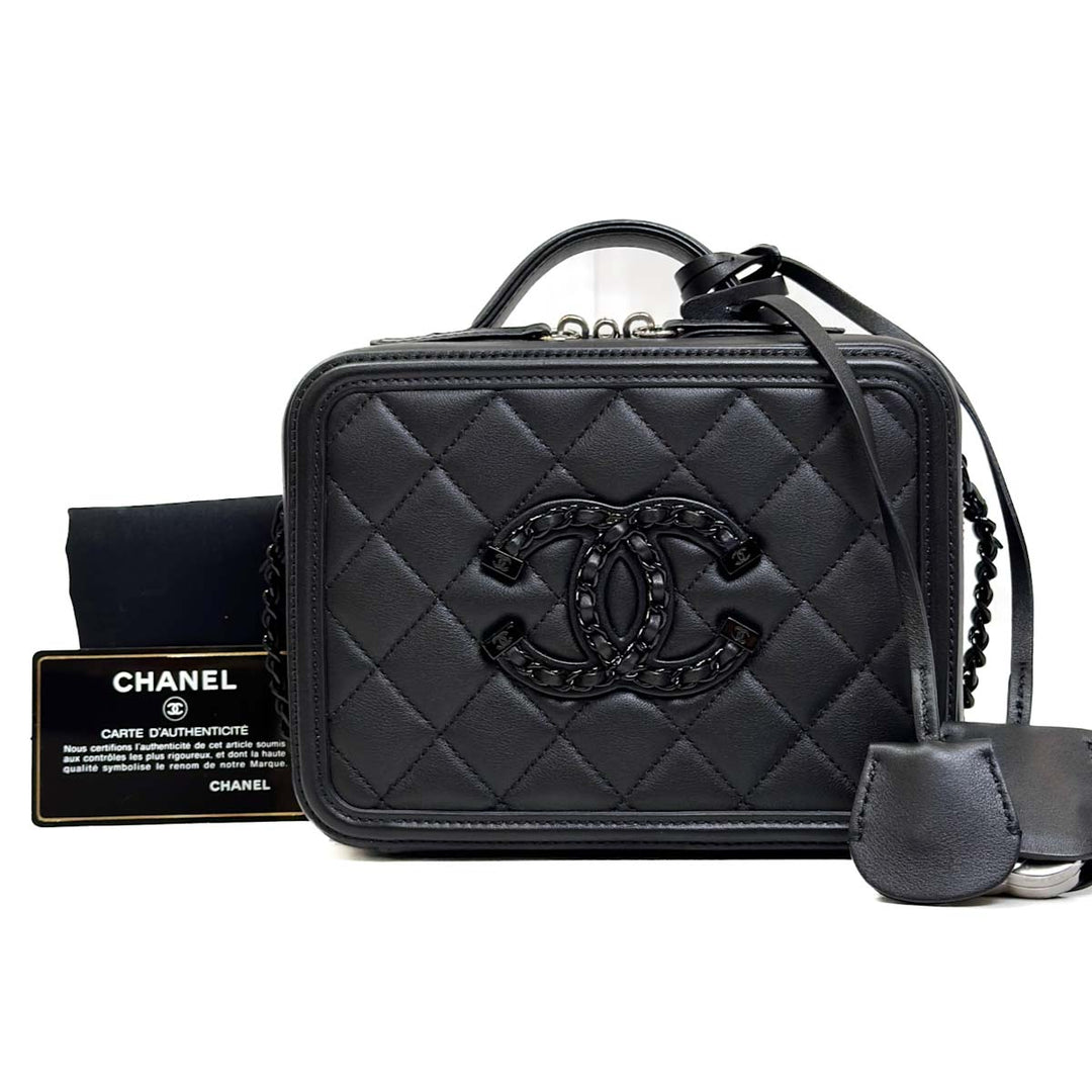 Chanel Vanity camera box so black with top handle