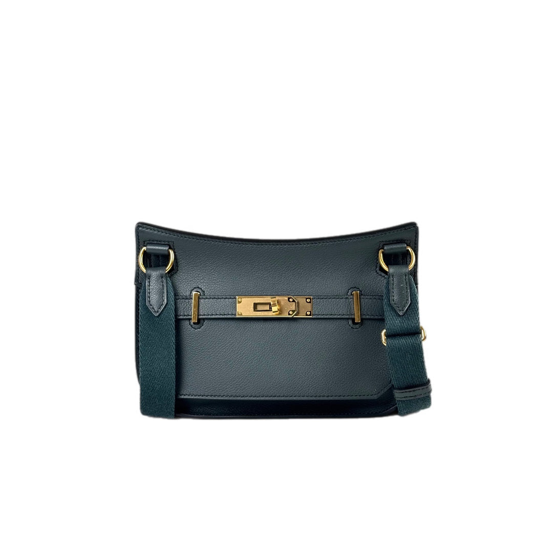 Hermes Jypsiere Mini Evercolour Vert Rousseau/Vert Cypres Color Bag