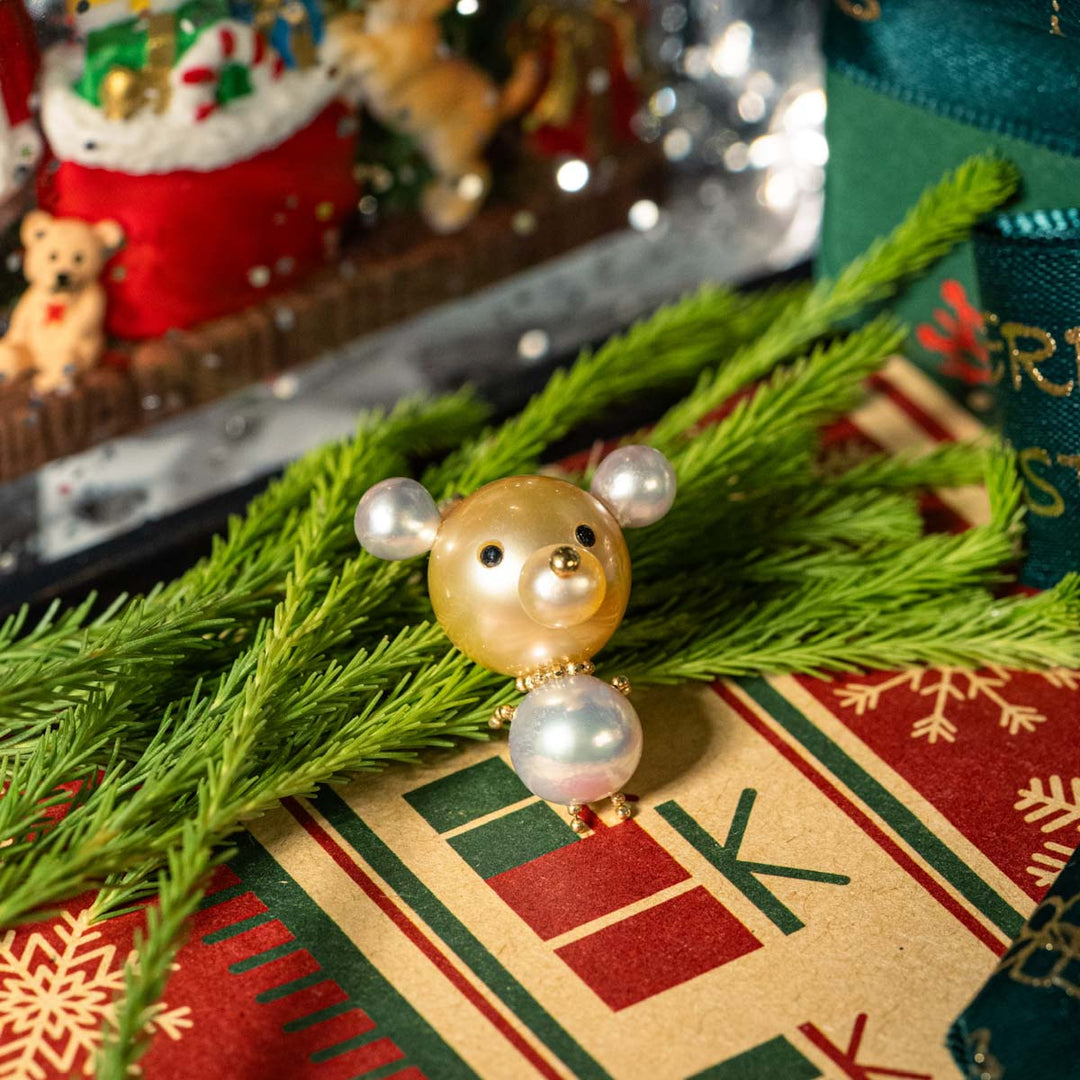Southsea Gold Pearl Playful Bear Brooch 13mm,18K Yellow Gold