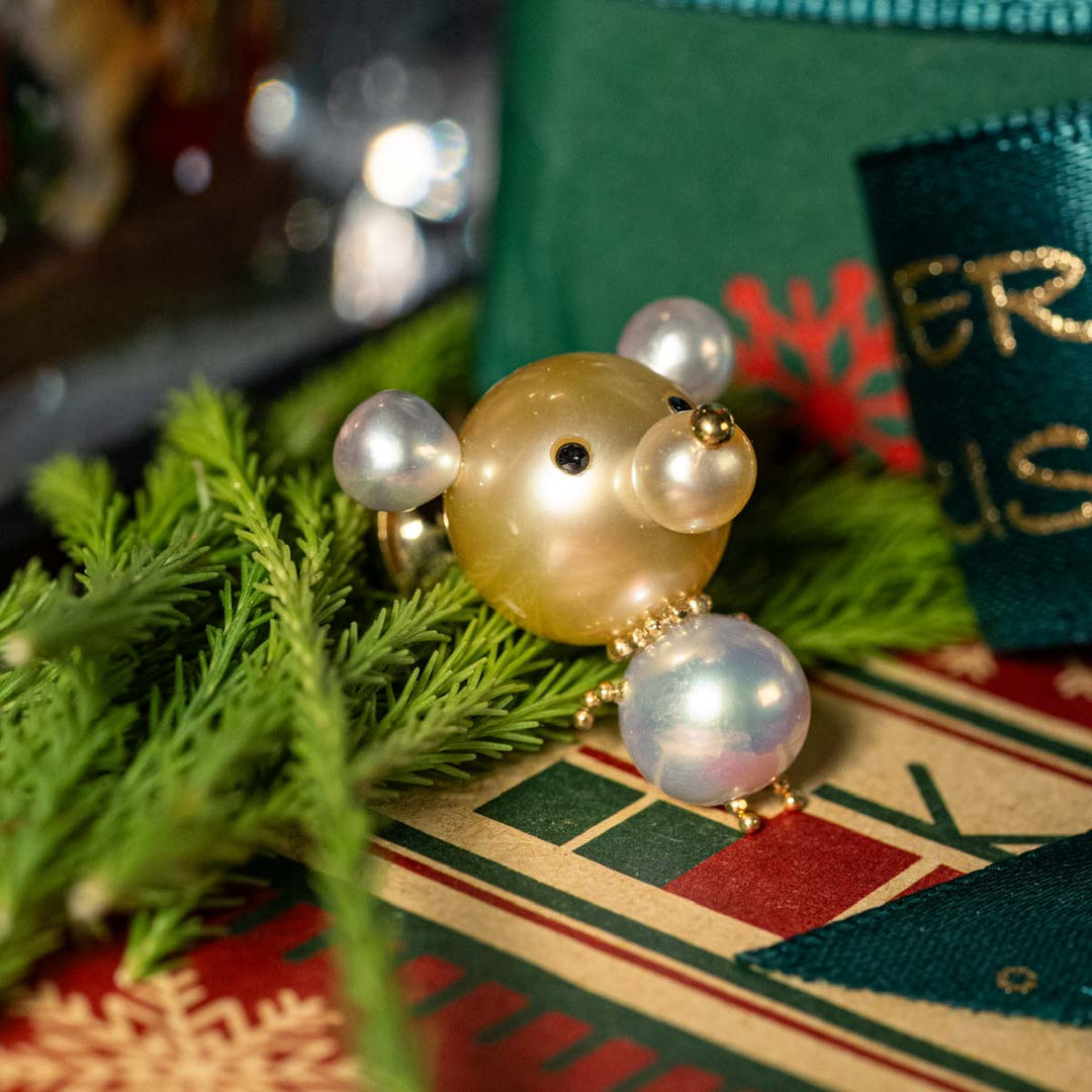 Southsea Gold Pearl Playful Bear Brooch 13mm,18K Yellow Gold