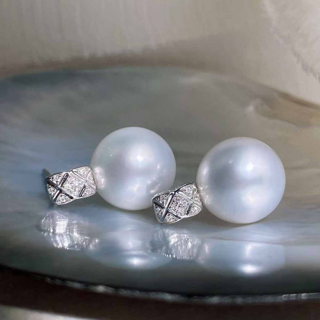 Natural South Sea White Pearl Diamond Earrings 12.4mm d0.08ct, 18K