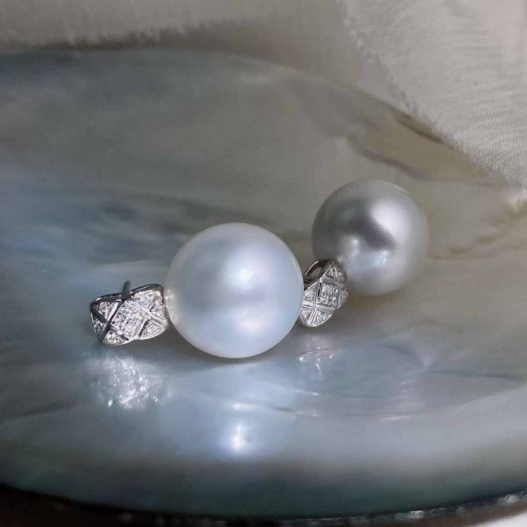 Natural South Sea White Pearl Diamond Earrings 12.4mm d0.08ct, 18K
