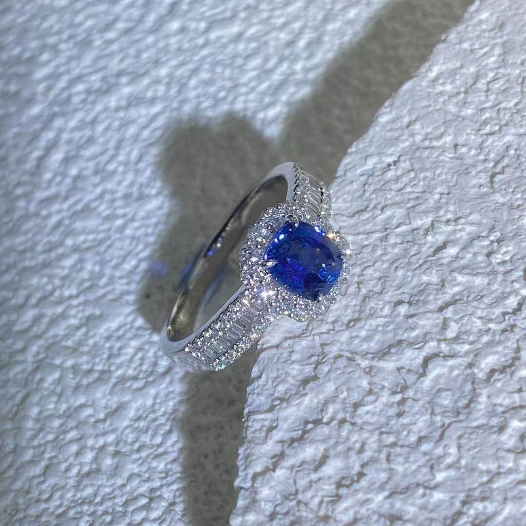 Natural Blue Sapphire Ring D1.34ct d0.56ct 18K, Sri Lanke