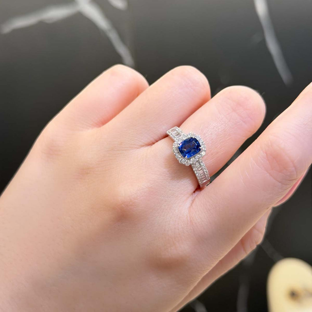Natural Blue Sapphire Ring D1.34ct d0.56ct 18K, Sri Lanke