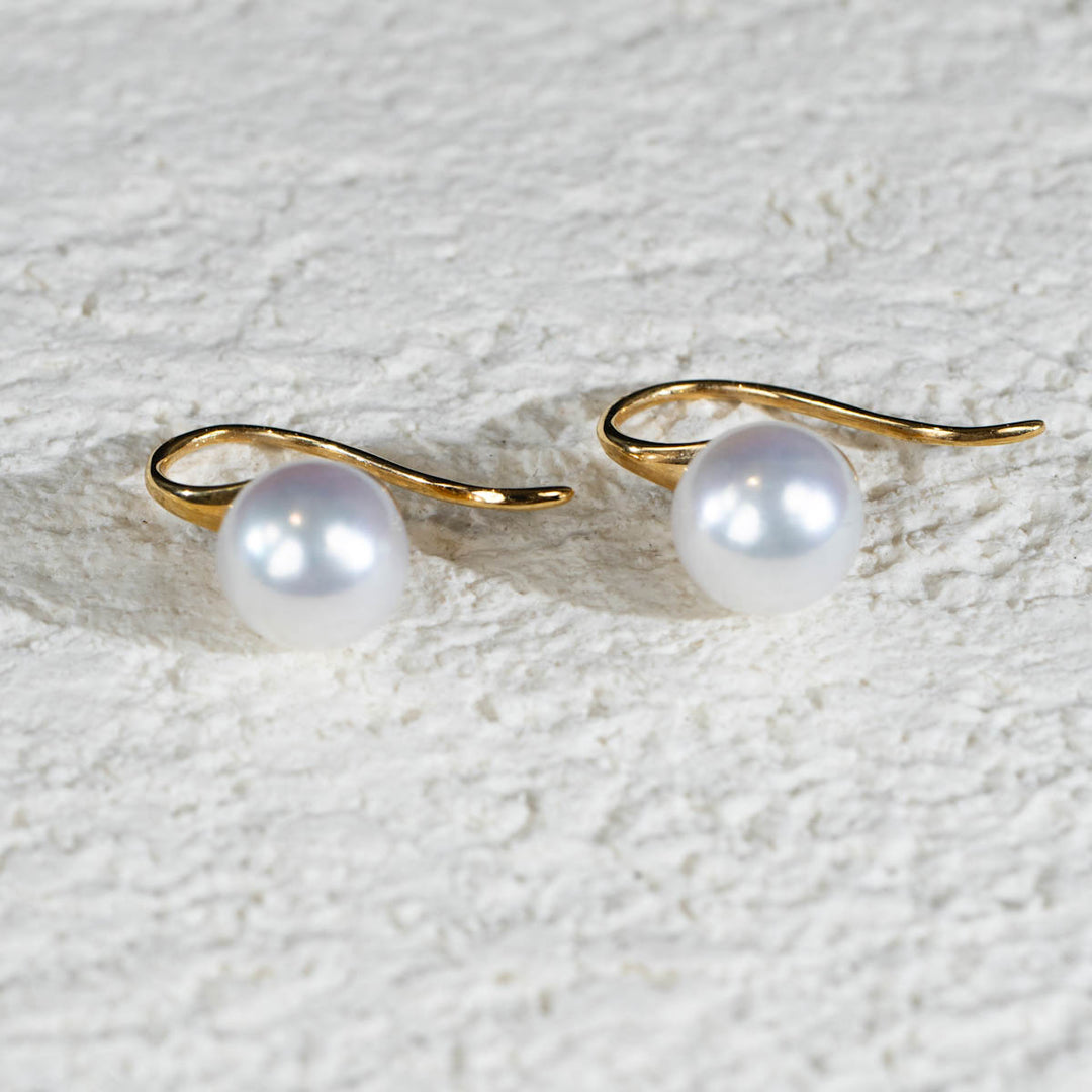 Akoya Pearl Ear Hook 8.6mm, 18K Gold