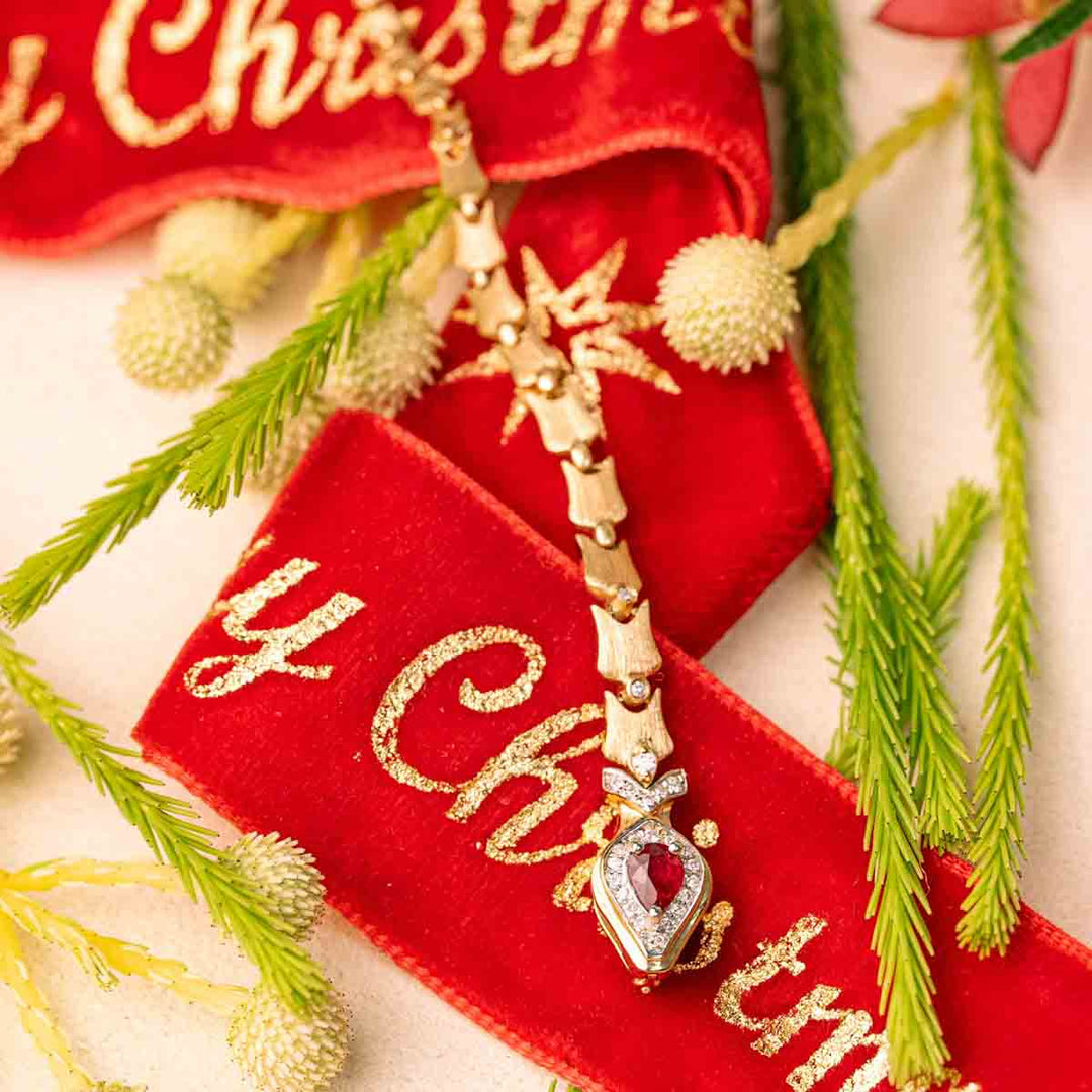 Natural Ruby Diamond Snake Ring D0.25ct d0.10ct. 18K Pigeon Blood