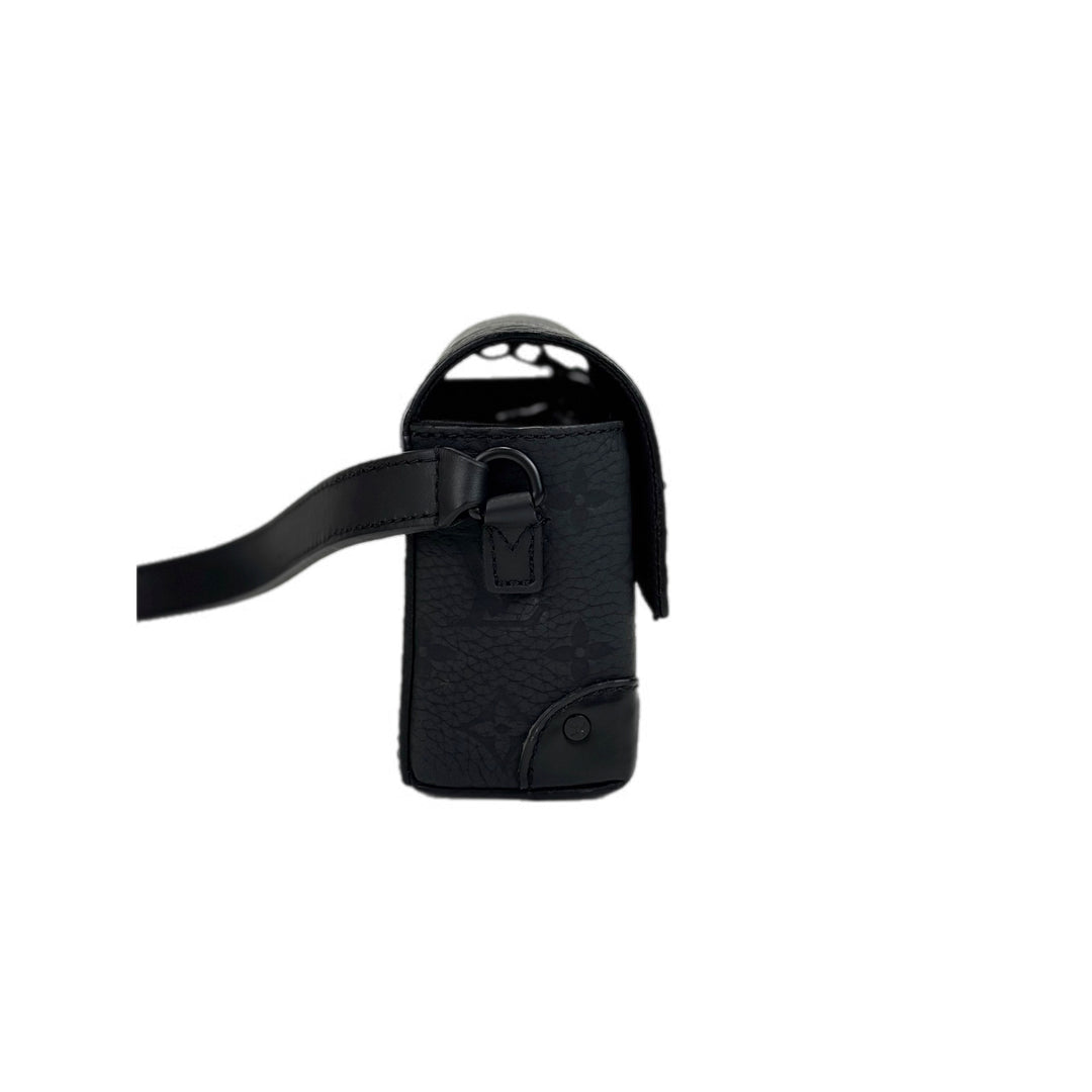 Louis Vuitton Steamer Wearable Wallet Bags