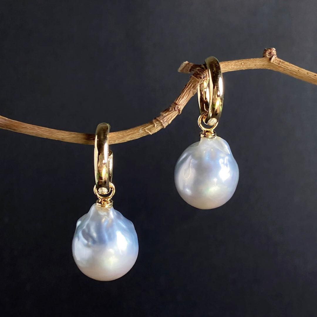 Natural South Sea Baroque Pearl hHoop Earrings.18k 15*13mm