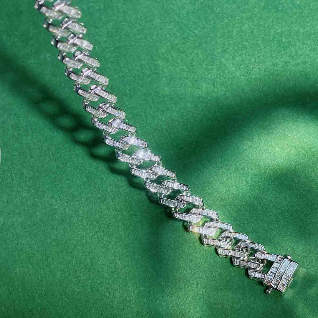 Natural White Diamond Bracelet D2.80ct, 18K