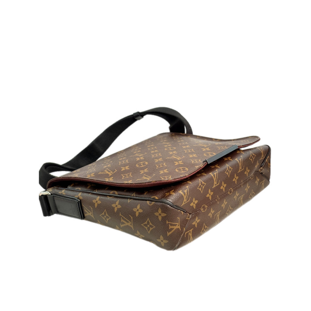 Louis Vuitton Men’s Monogram Messenger Bag
