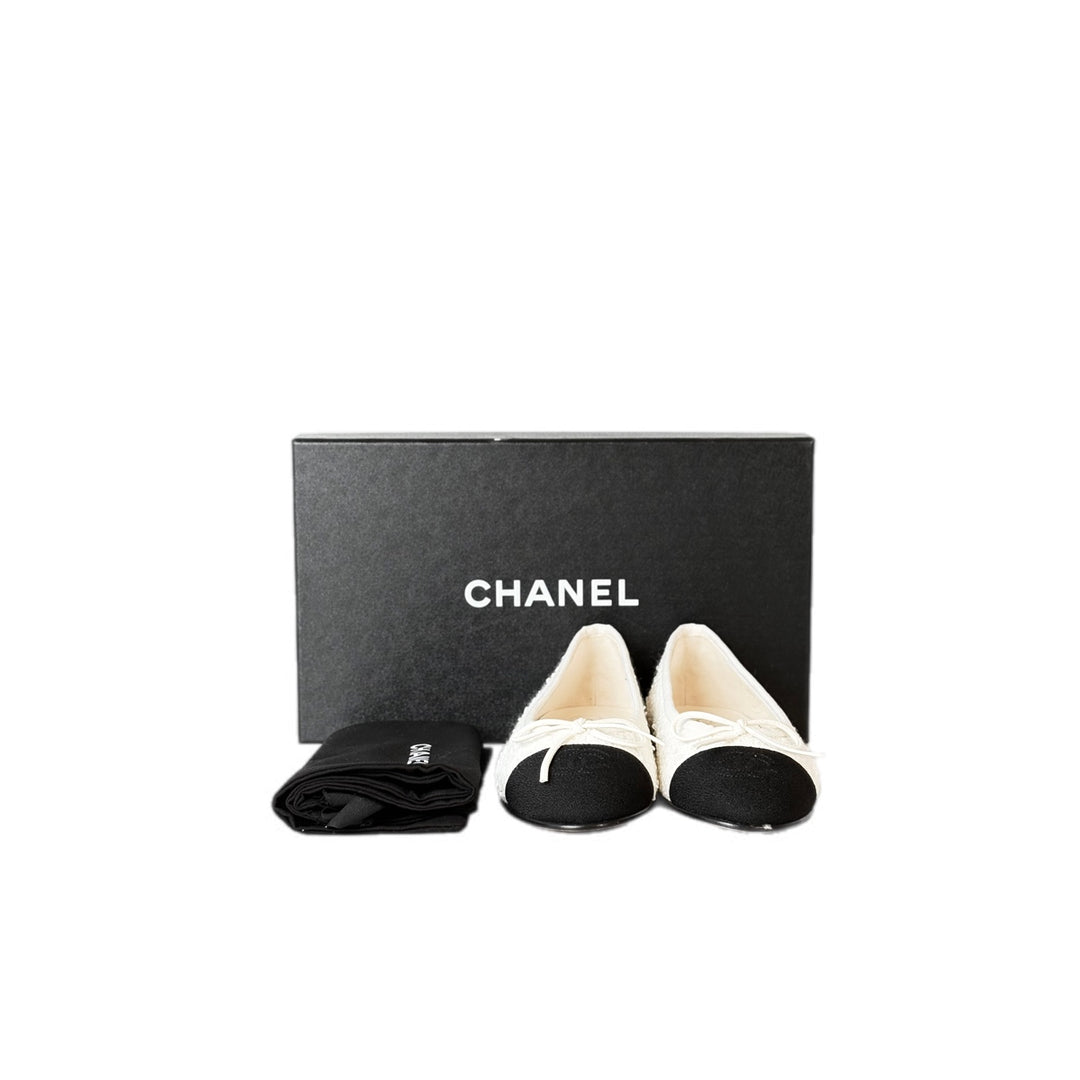 Chanel Tweed Ballet Flats Shoes White 34C