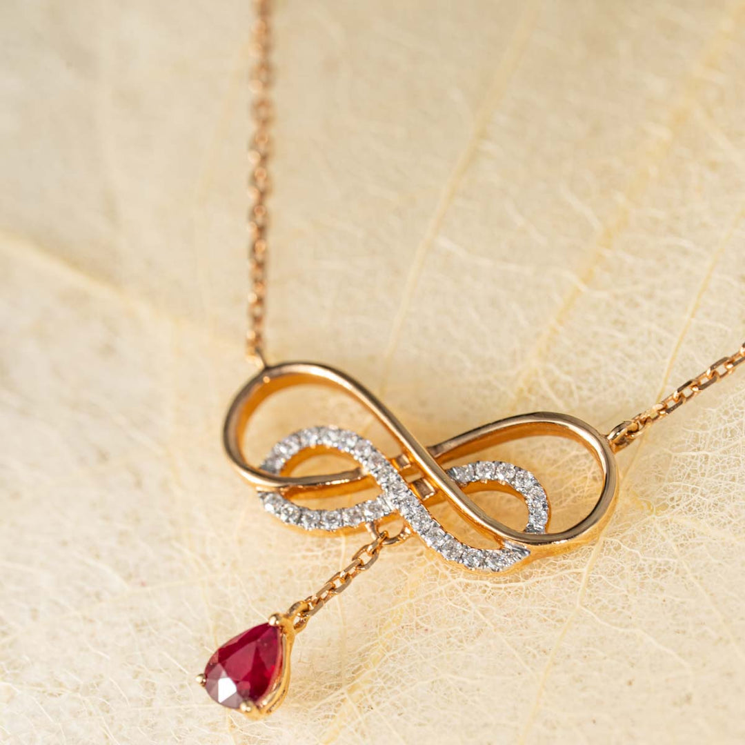 Natural Ruby Diamond Necklace. D:0.25ct d:0.071ct 18K Gold