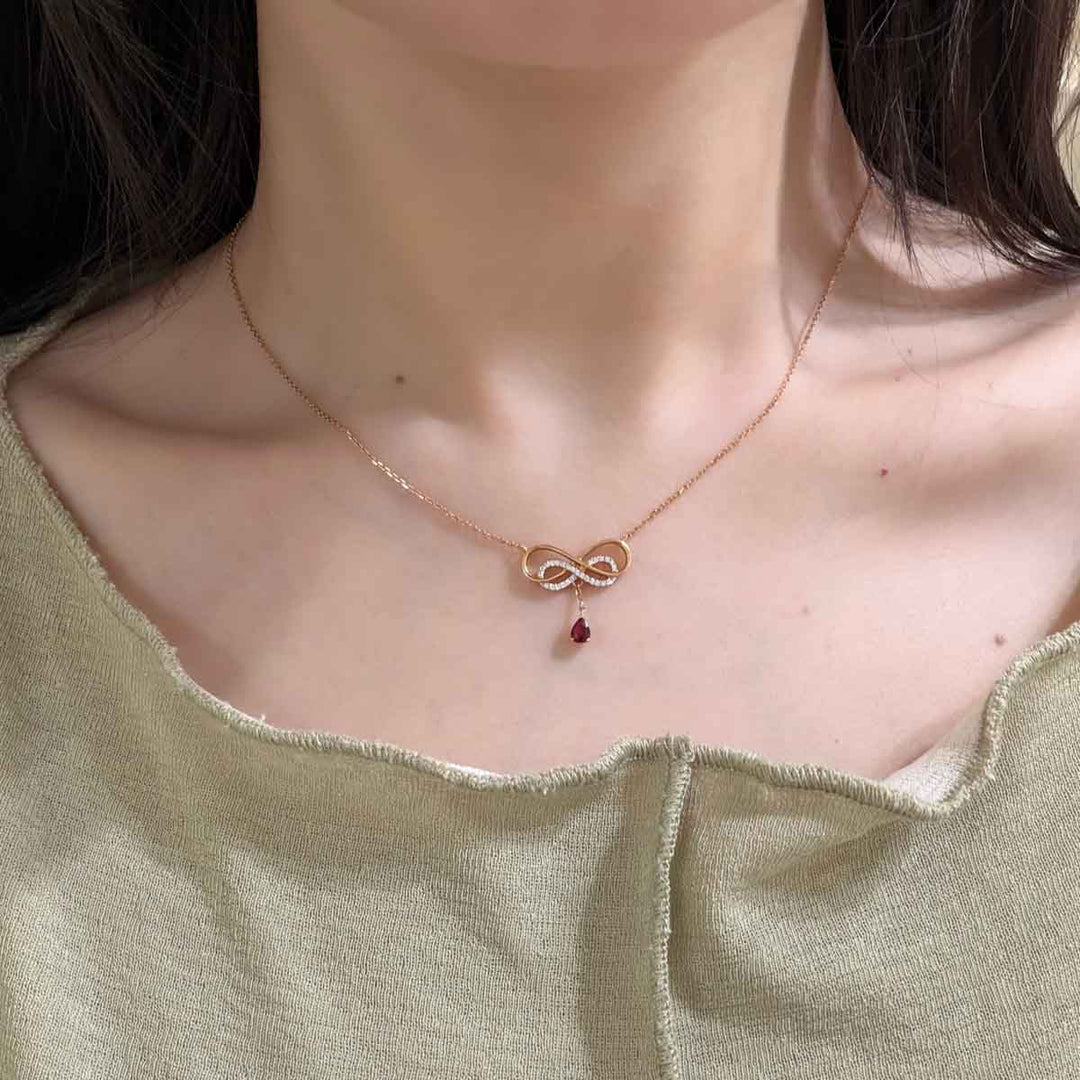 Natural Ruby Diamond Necklace. D:0.25ct d:0.071ct 18K Gold