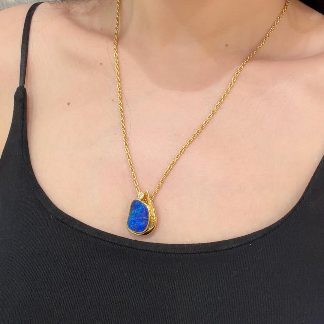 Natural Australia Boulder Opal Stone Necklace D5.26ct Diamond d0.15ct —18K Gold