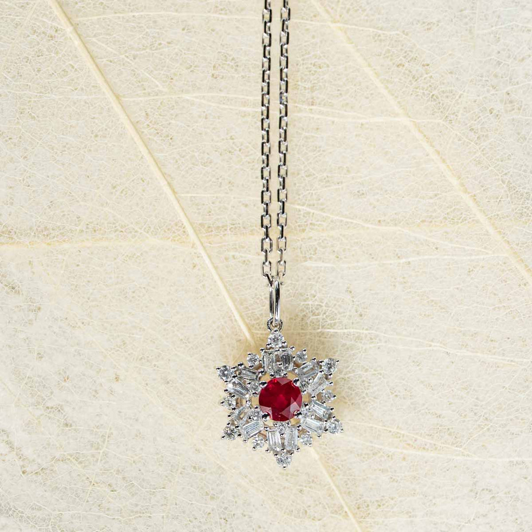 Natural Ruby Diamond Necklace. D:0.3ct d:0.339ct 18K Gold