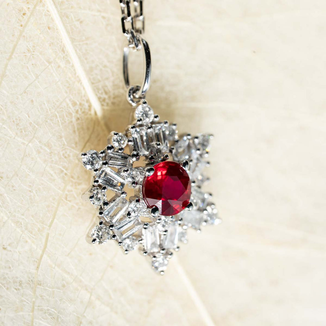 Natural Ruby Diamond Necklace. D:0.3ct d:0.339ct 18K Gold