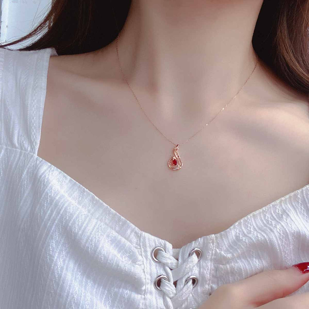 Natural Ruby Diamond Necklace.  D:0.18ct 18K Gold