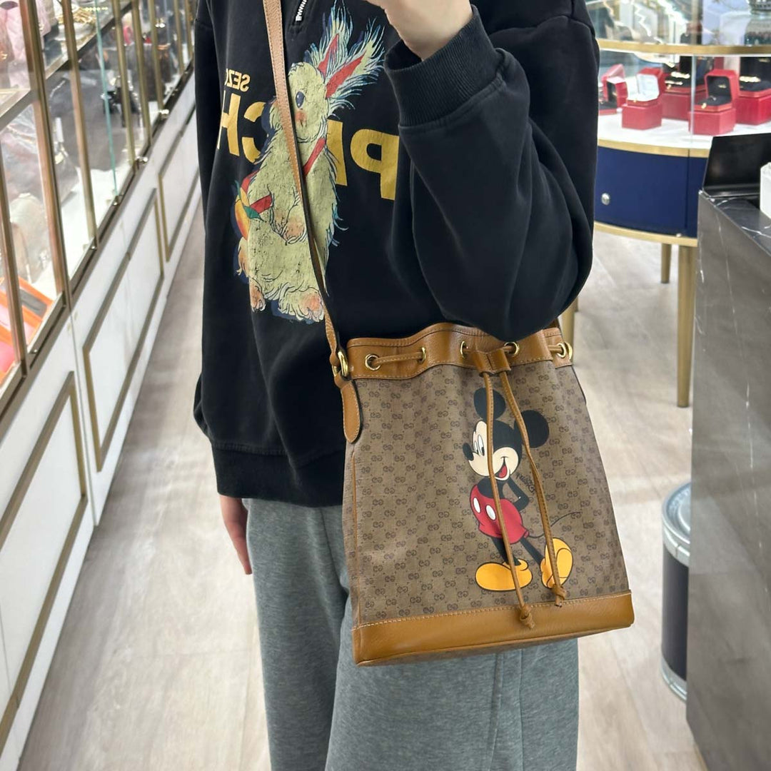 Gucci x Disney GG Supreme Bucket Bag