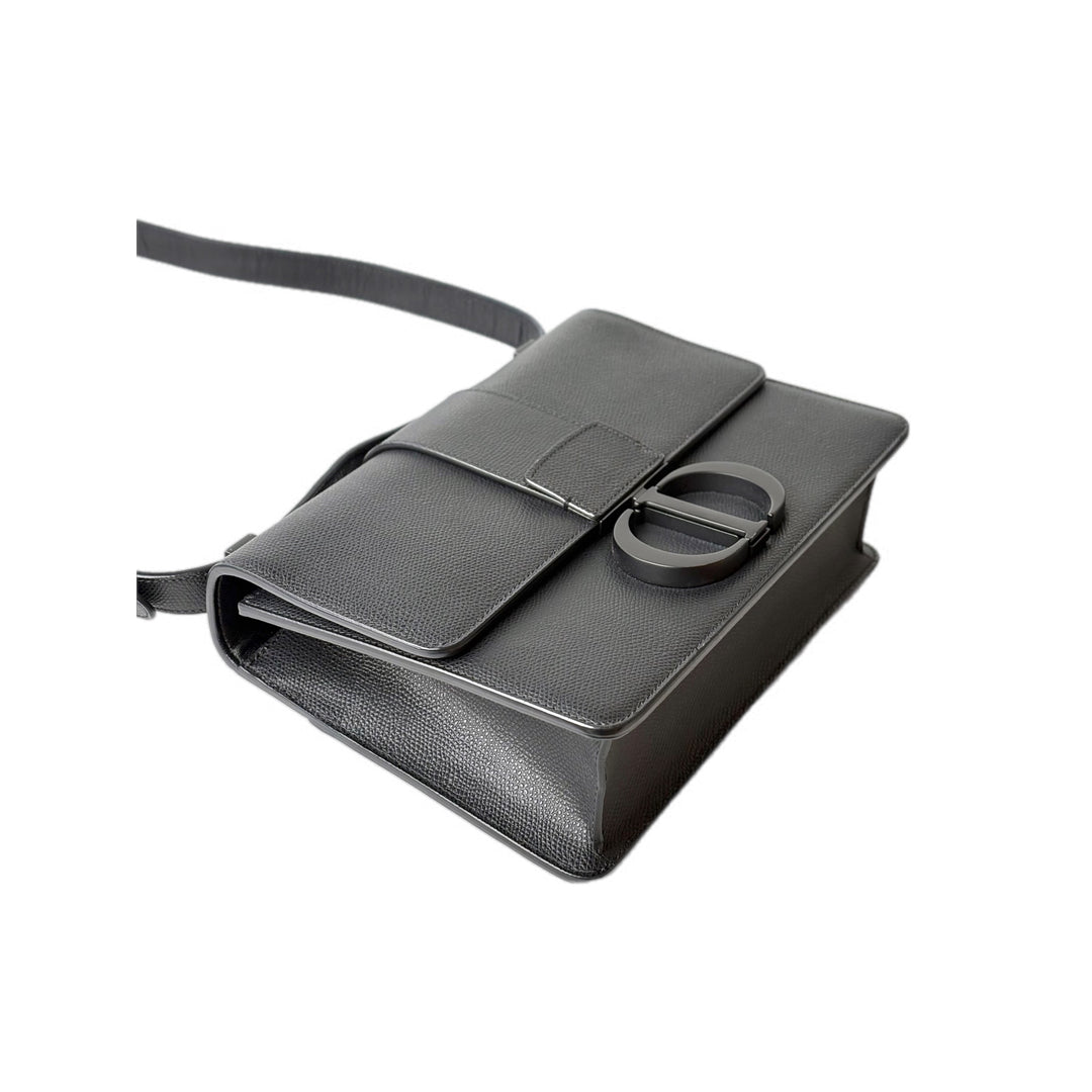 Dior 30 Montaigne Medium SO Black Leather Bag