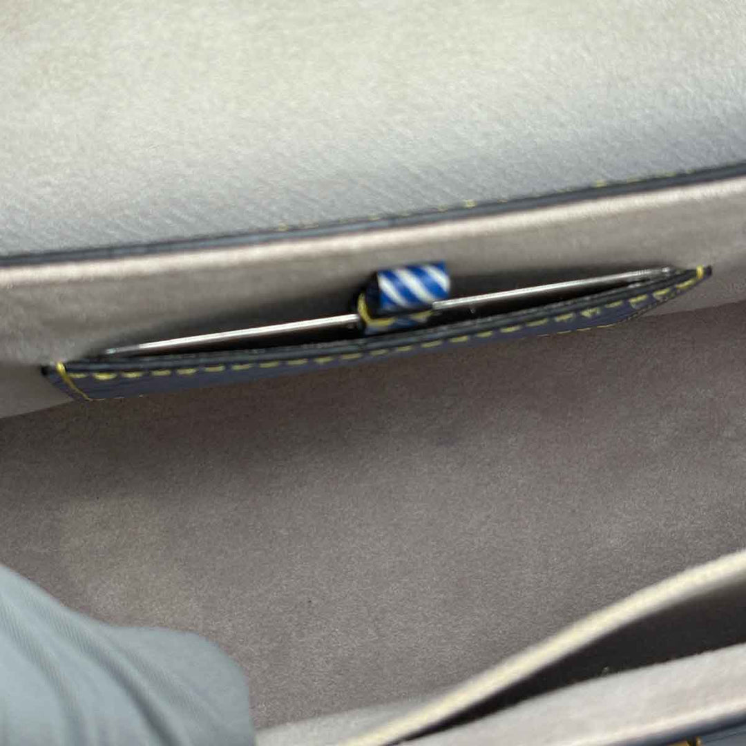Louis Vuitton Twist Blue Epi MM 23cm