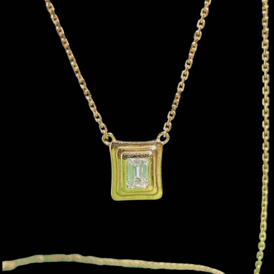 Natural White Diamond Emerald Cut Necklace 18K D0.20ct