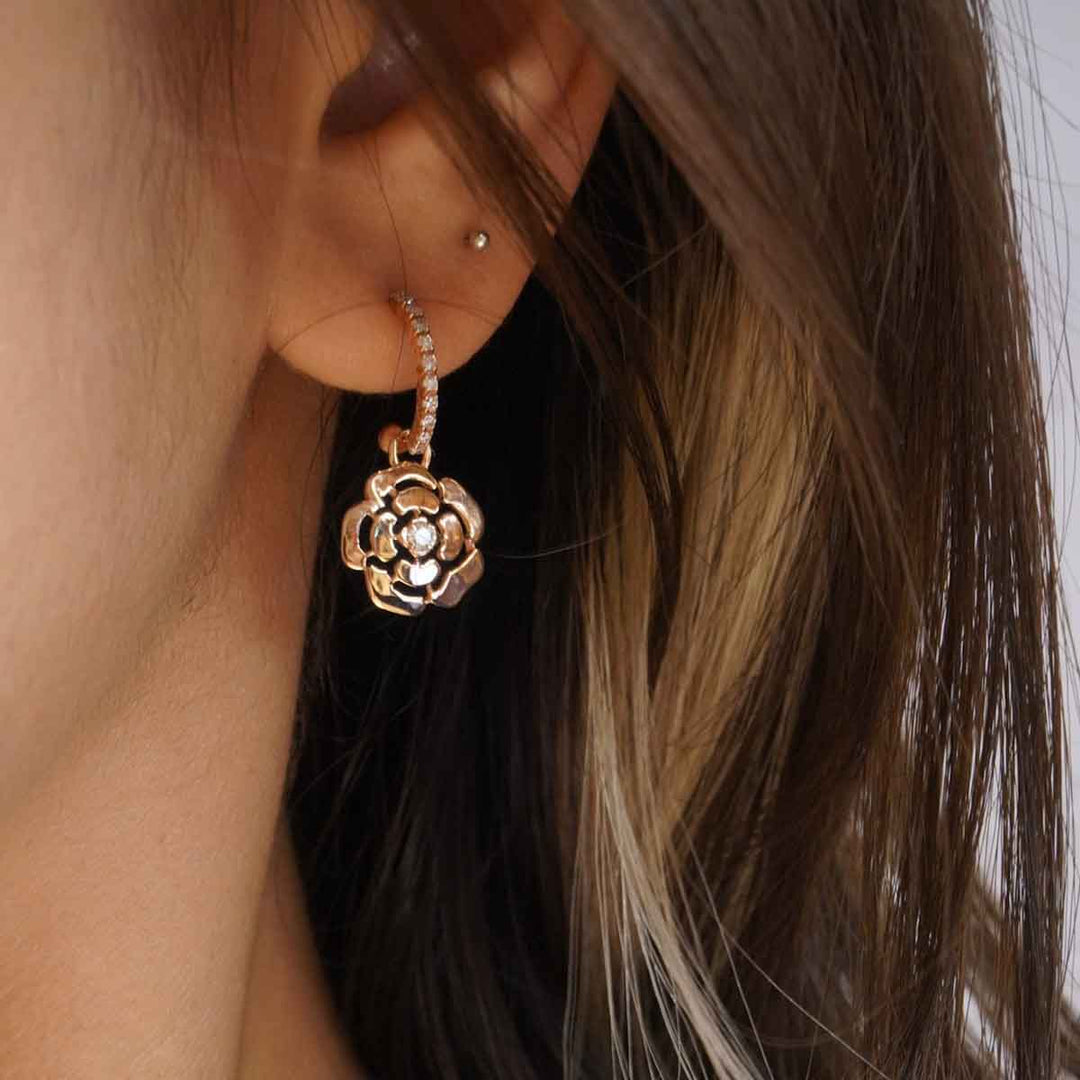 Natural White Diamond Flower Earrings. D0.22ct, 18K