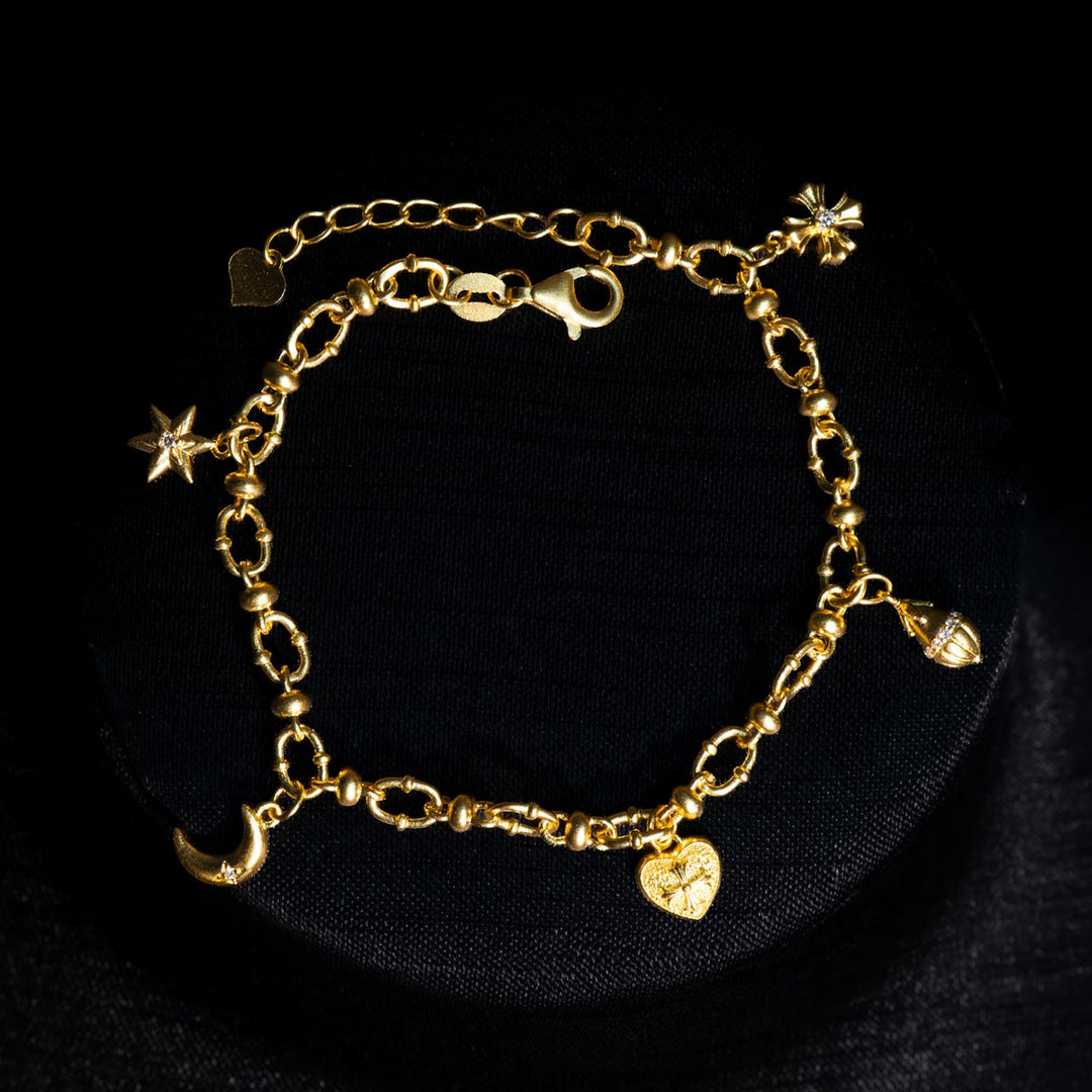 24k 999 Gothic Cross Charm Bracelet 11.79g, White Diamond 0.072ct