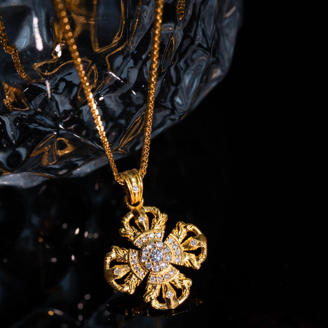 24k 999 Cross Necklace 6.05g, White Diamond 0.119ct
