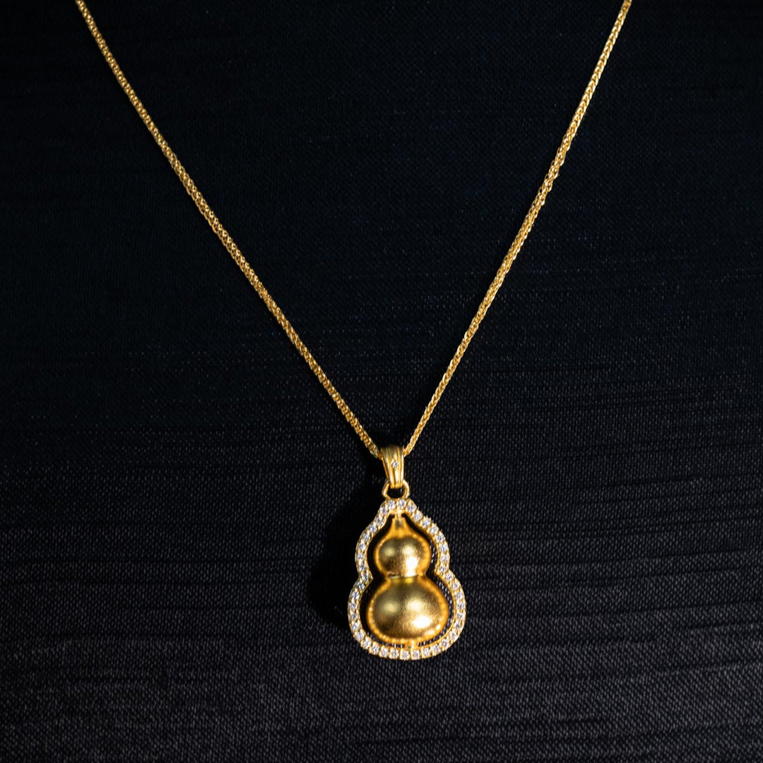24k 999 Gourd Necklace 10.69g, White Diamond 0.179ct