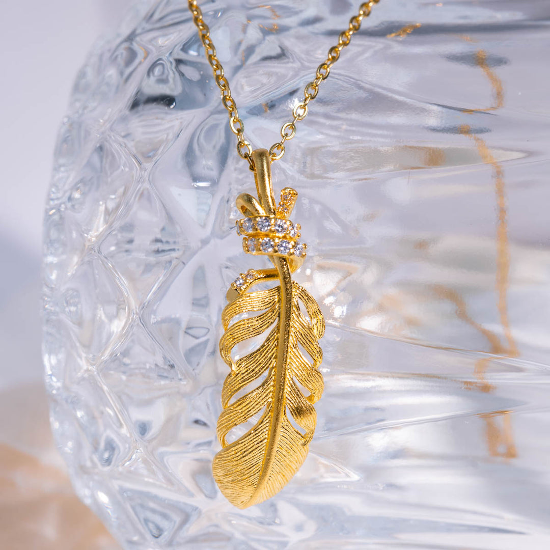 Jiaxy & K 24k 999 Feather Necklace 8.01g White Diamond 0.118ct