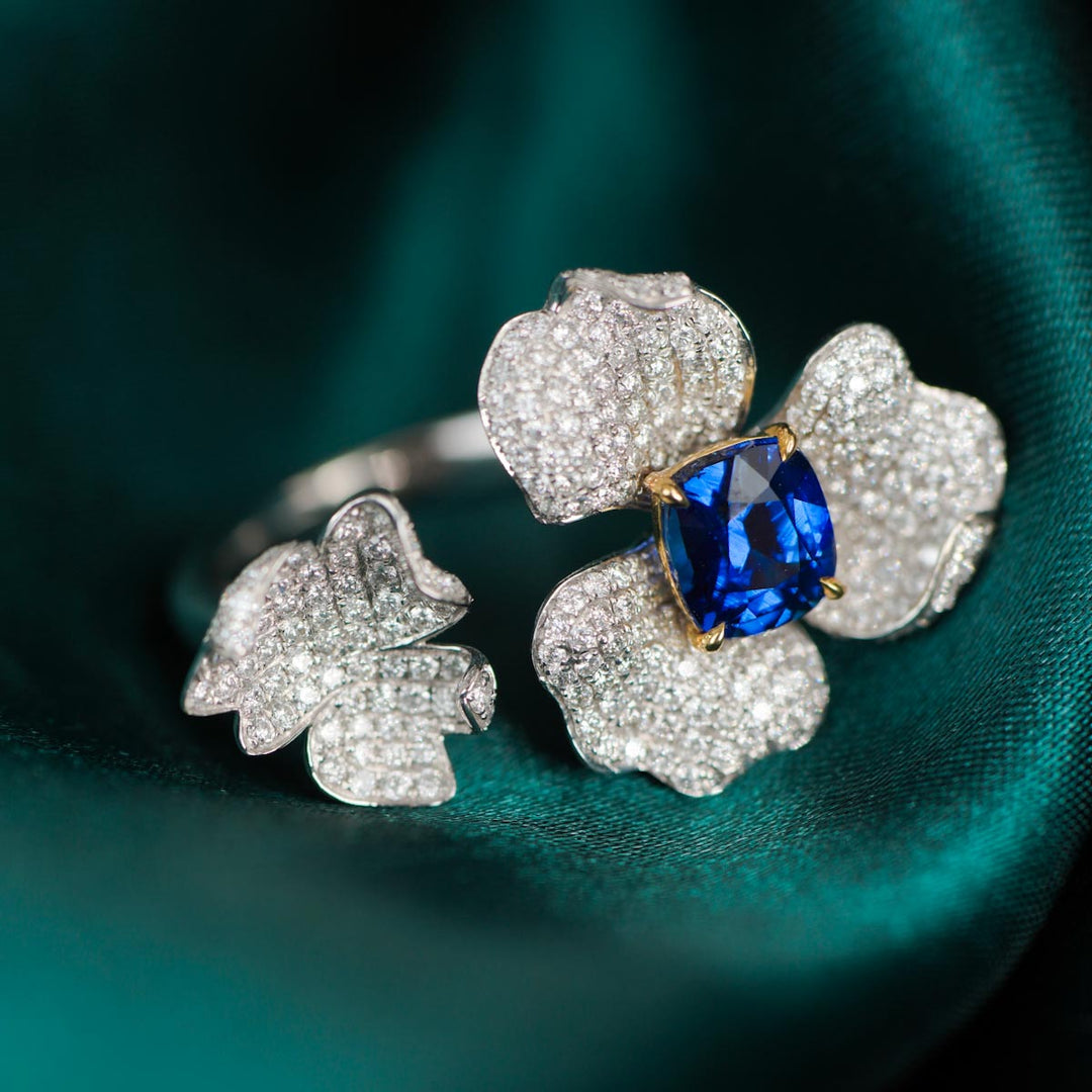 Natural Unheated Royal Blue Sapphire Stone Ring 1.57ct, Diamond 1.41ct 18K Gold