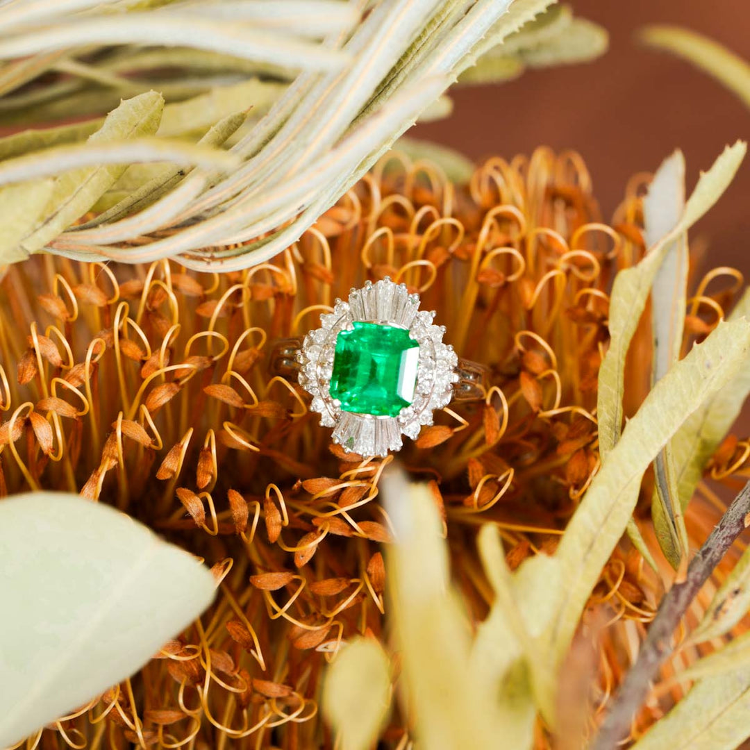 Columbia Natural Emerald Diamond Ring D1.77ct d0.6ct Platinum