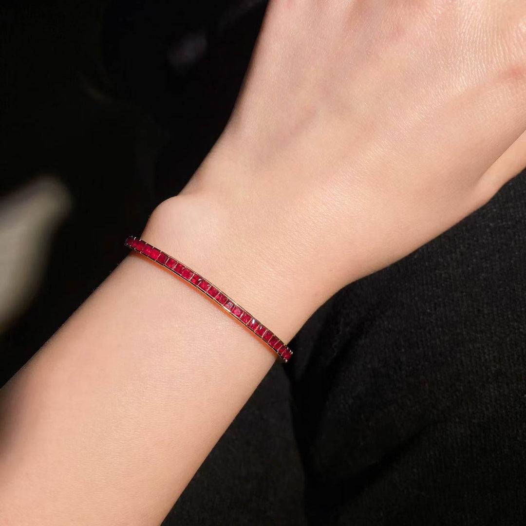 Natural Mozambique Pigeon Blood Ruby Princess Cut Bracelet D5.23ct, 18K Gold