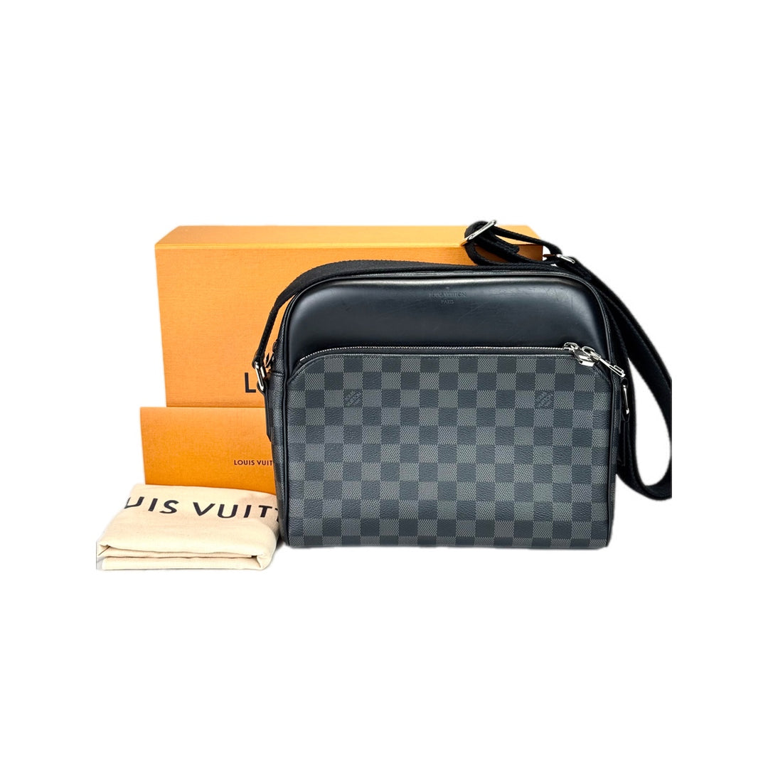 Louis Vuitton Messenger Bags