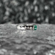 Natural Columbia Emerald Stone 0.7ct Diamond 0.14ct Ring, Platinum