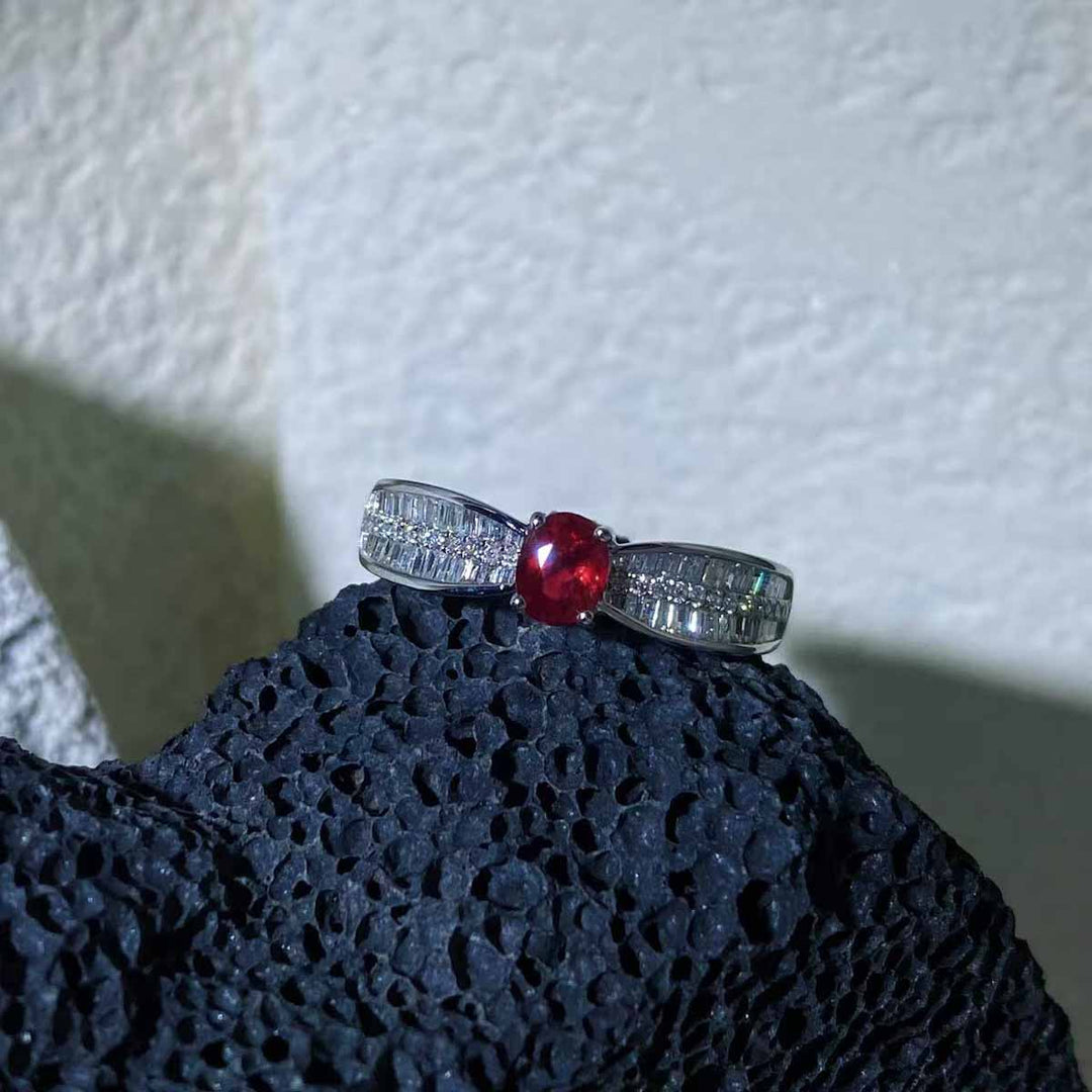 Natural Ruby Ring D0.37ct d0.40ct 18K, Mozambique, Pigeon Blood