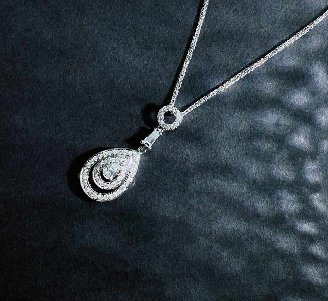 Natural White Diamond Pear Necklace D0.059ct d0.158ct,18K