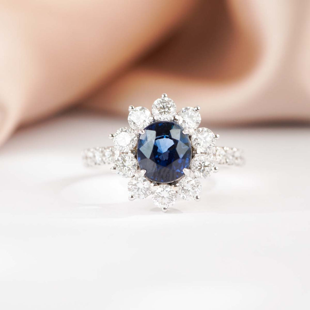 Unheated Natural Sapphire Diamond Ring D2.16ct d1.4ct. 18K Gold