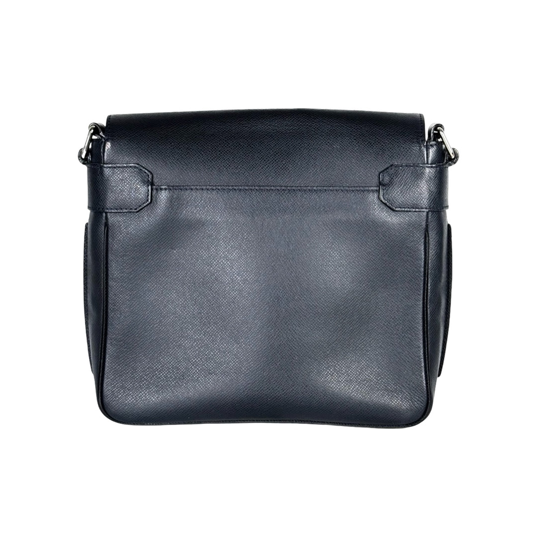 Louis Vuitton Men’s District Navy Messenger Bag