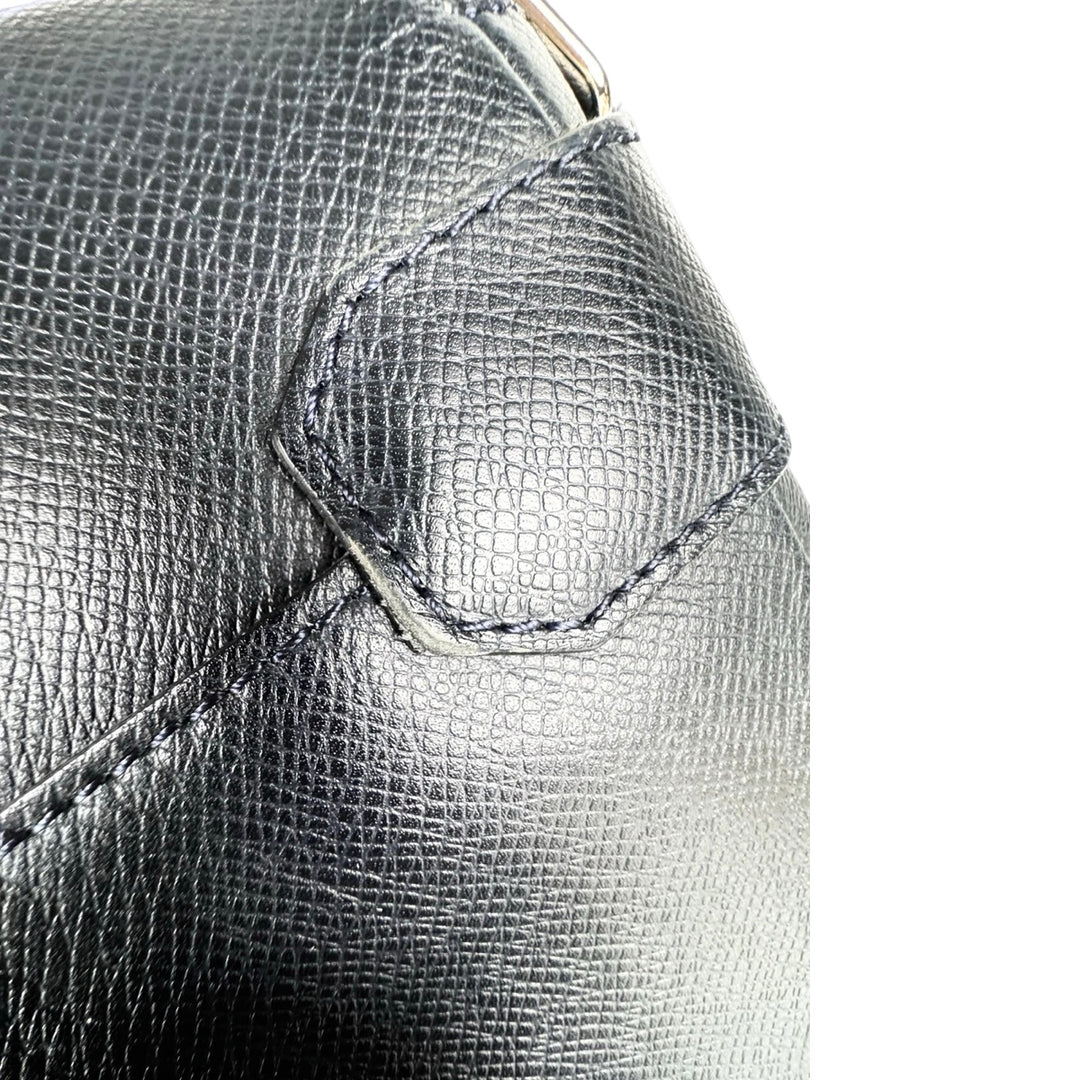 Louis Vuitton Men’s District Navy Messenger Bag