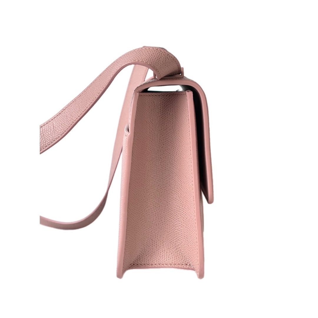 Dior 30 Montaigne Light Pink Leather Bag