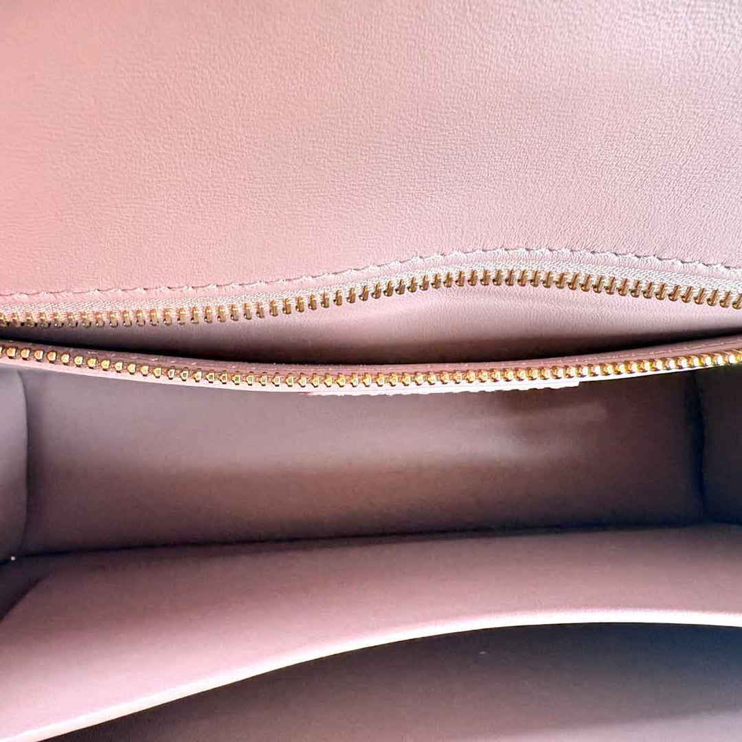 Dior 30 Montaigne Light Pink Leather Bag