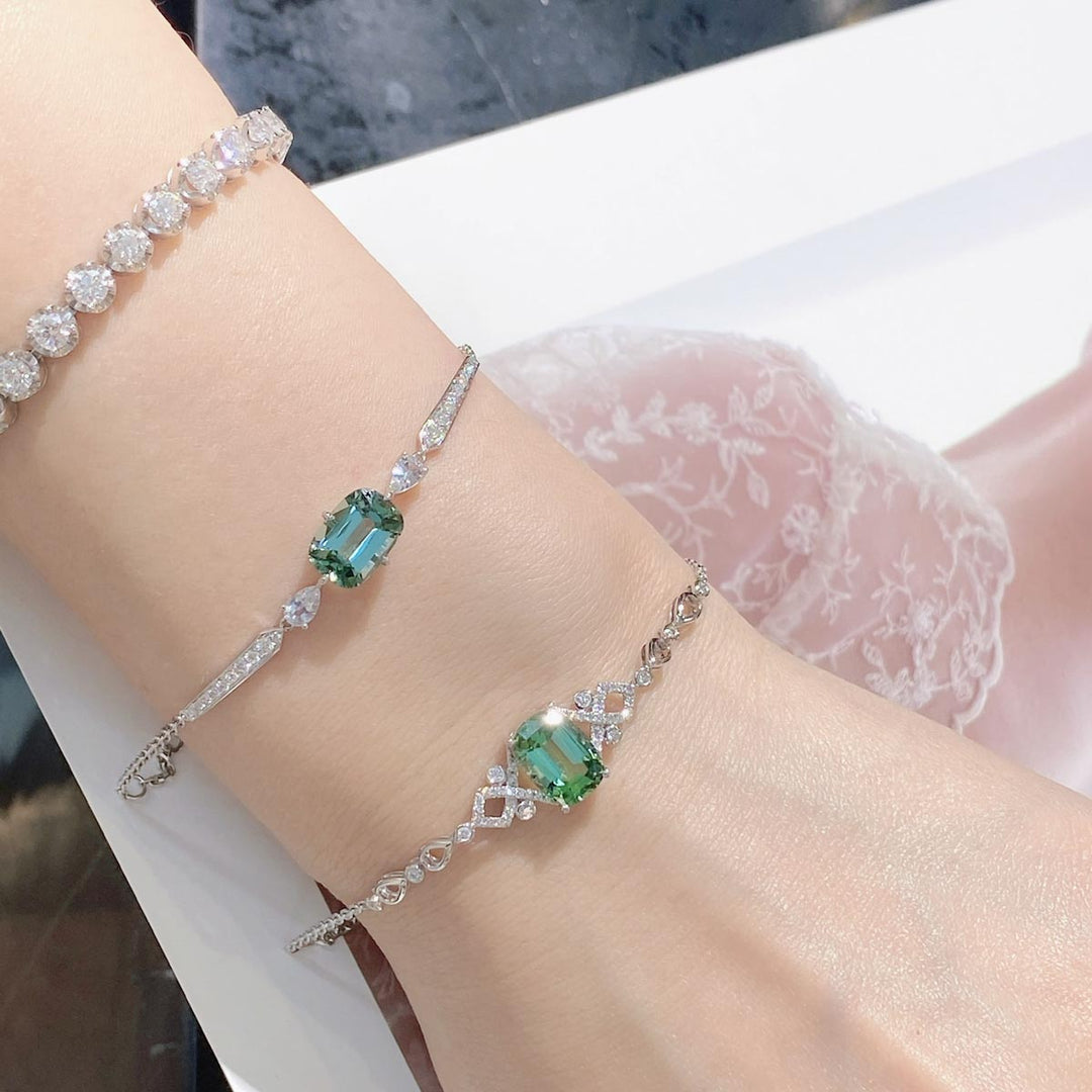 Natural Mint Green Tourmaline Stone Bracelet 2.81ct Diamond 0.244ct —18K Gold