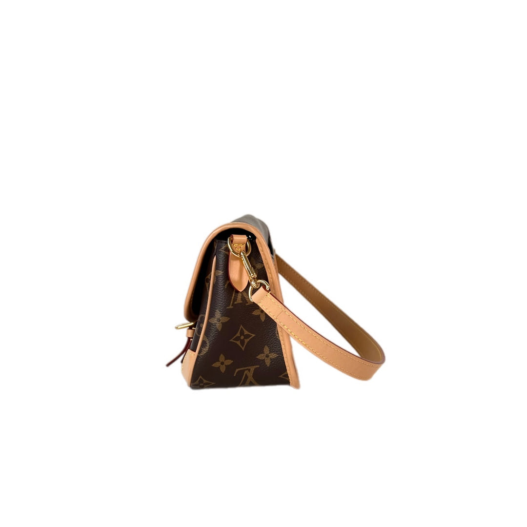 Louis Vuitton Diane Bag Monogram