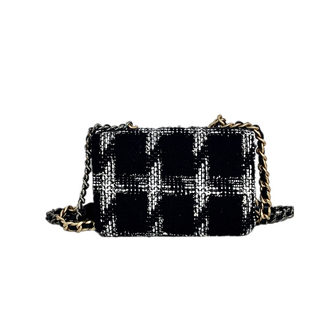 Chanel 19 Woc Tweed Black/White Bag